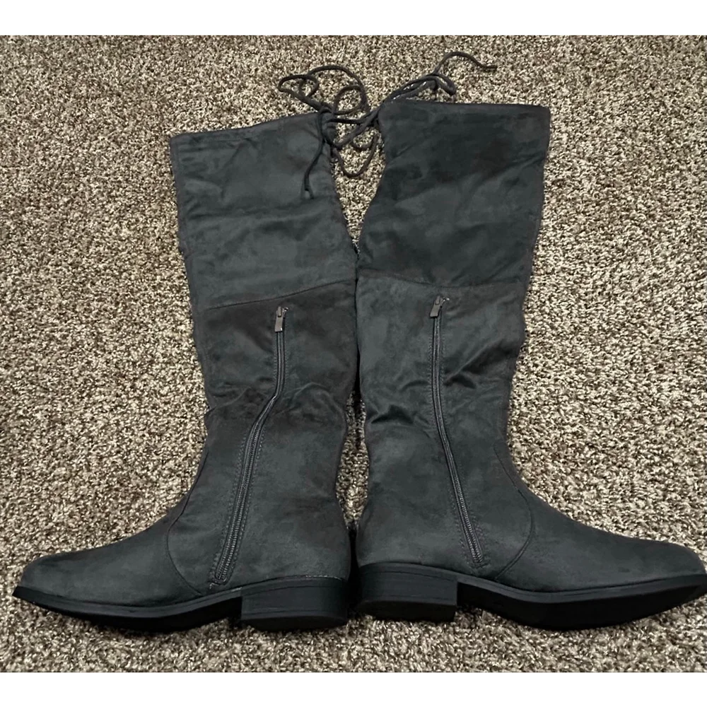 New without box Journee Collection Maya Over The Knee Block Heel Dress boot 8.5